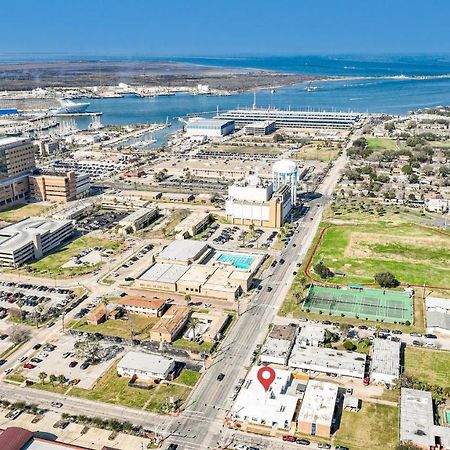 Summer Tropics Studio Apartment Two Queen Beds Galveston Bagian luar foto