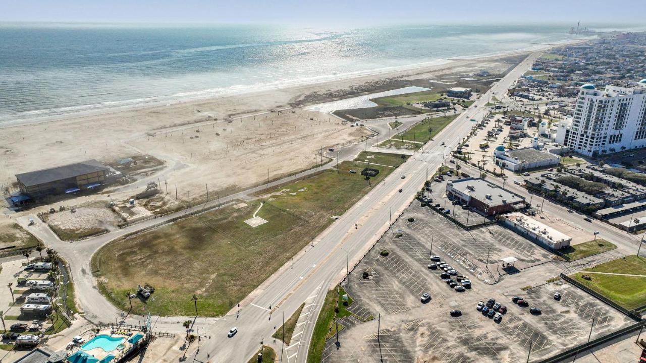 Summer Tropics Studio Apartment Two Queen Beds Galveston Bagian luar foto